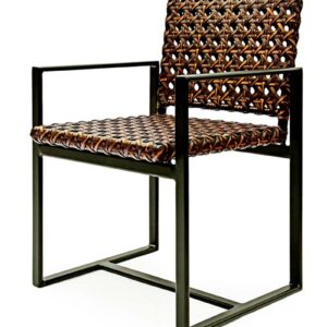 Cadeira Marrocos Diva com Braço, elaborada com Estrutura em Alumínio e Fibra Sintética com tratamento próprio para ambientes externos. Várias cores disponíveis.
