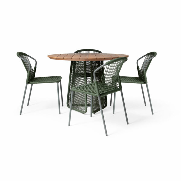 Conjunto Brava com mesa e 4 cadeiras, elaborada com Corda Náutica e Estrutura de Alumínio